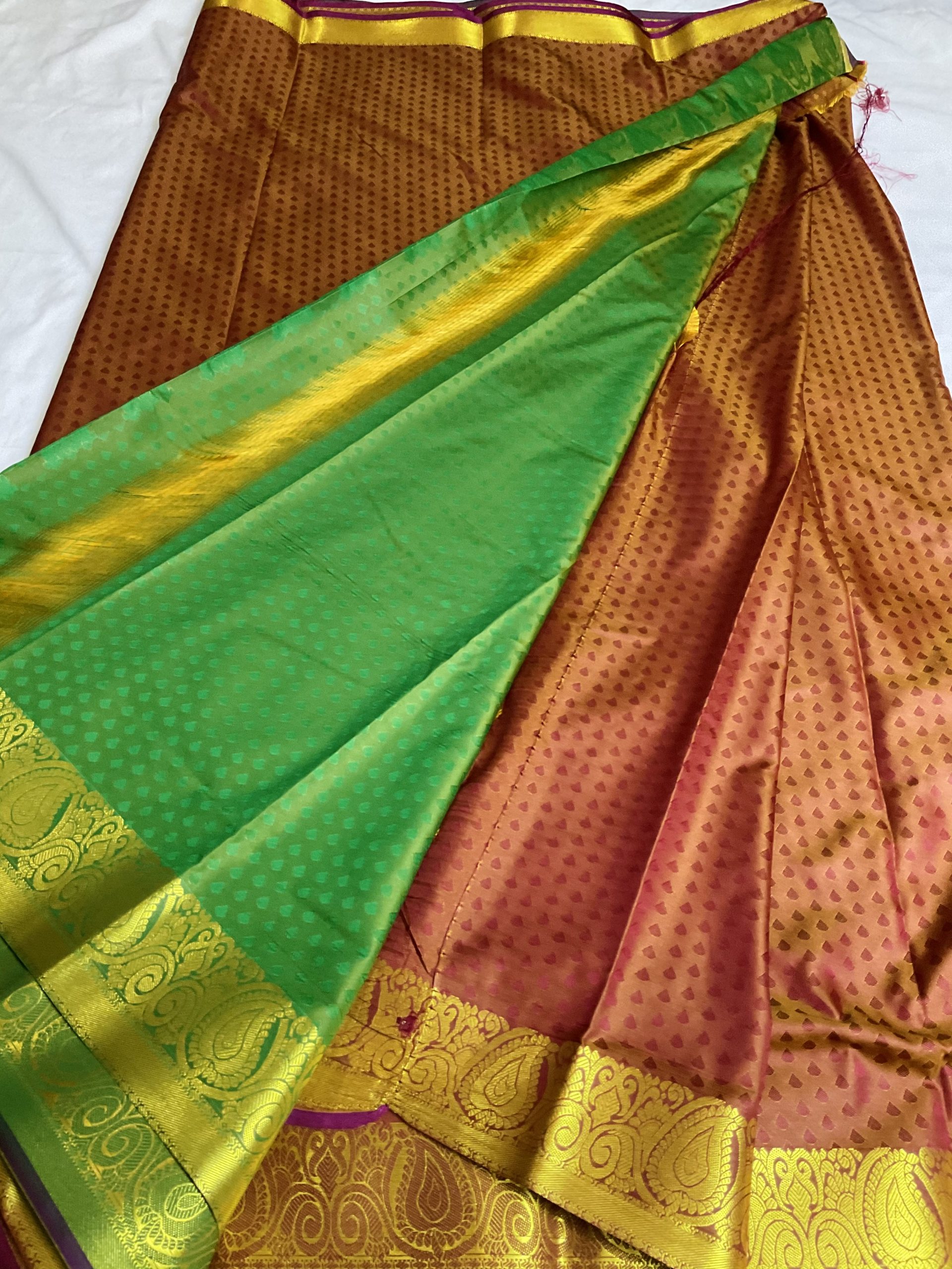 Semi-Kanchi Embossed Silk Saree (Burgundy Bonze -Green) - Image 4
