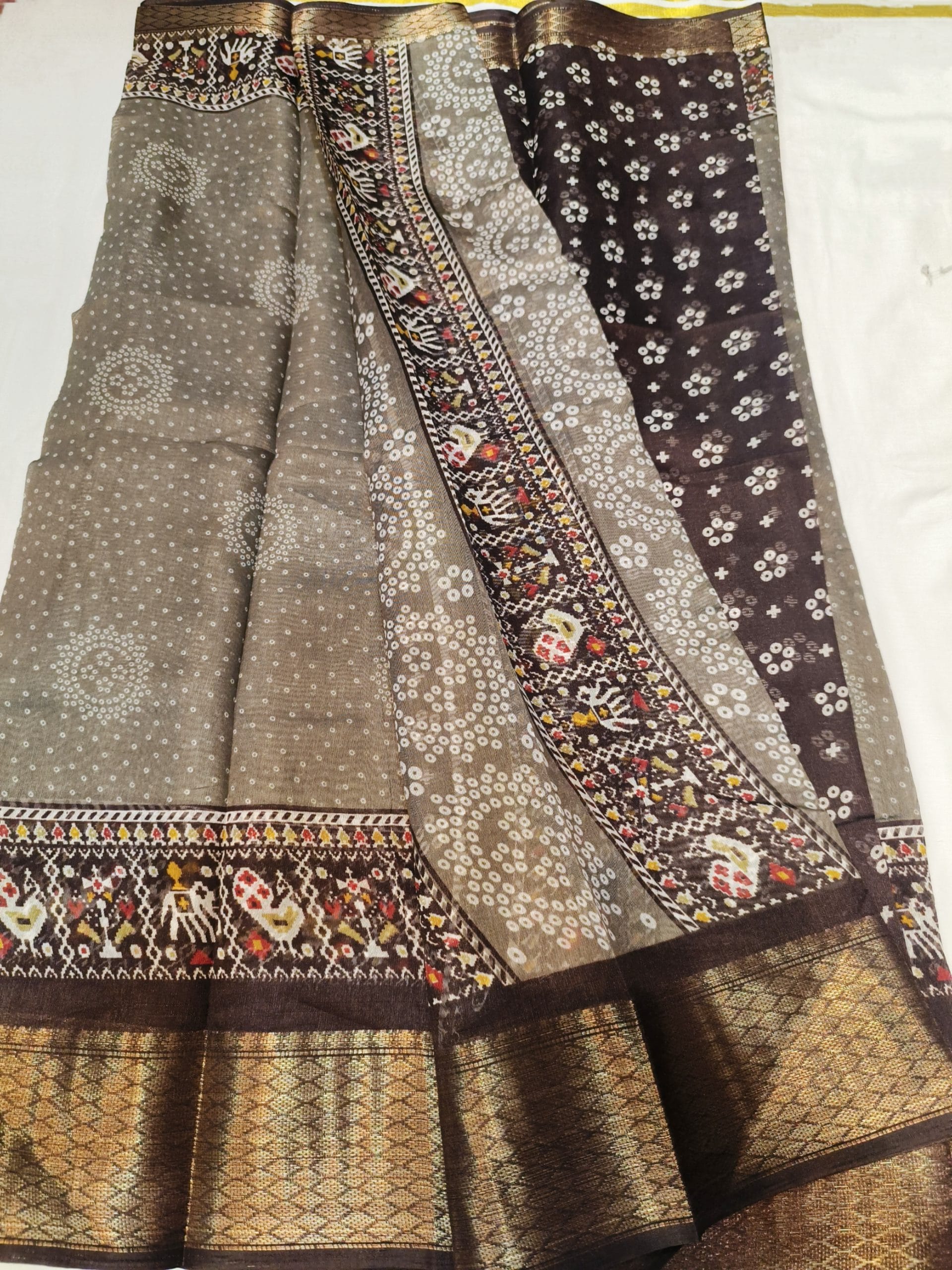 Dola Cotton Sarees (Sandy Grey) - Image 3